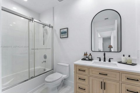 Copropriété à louer à Miami, Floride: 3 chambres, 163.79 m2 № 2363858 - photo 11