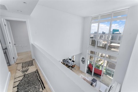 Copropriété à louer à Miami, Floride: 3 chambres, 163.79 m2 № 2363858 - photo 22