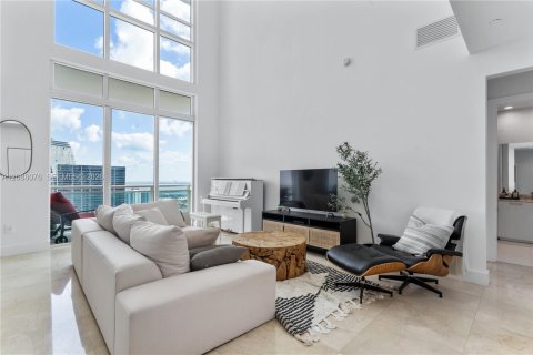 Copropriété à louer à Miami, Floride: 3 chambres, 163.79 m2 № 2363858 - photo 3