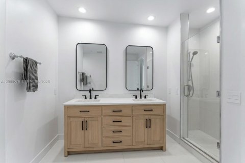 Copropriété à louer à Miami, Floride: 3 chambres, 163.79 m2 № 2363858 - photo 19