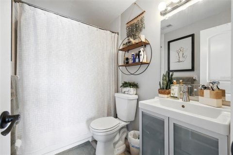 Touwnhouse à vendre à Winter Park, Floride: 2 chambres, 95.78 m2 № 1918691 - photo 16