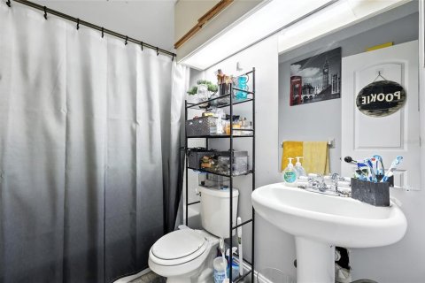 Touwnhouse à vendre à Winter Park, Floride: 2 chambres, 95.78 m2 № 1918691 - photo 19