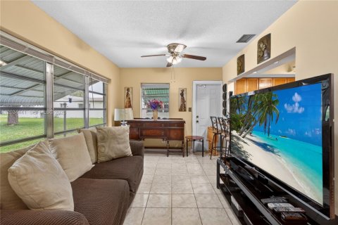 Casa en venta en Lauderdale Lakes, Florida, 2 dormitorios, 127.46 m2 № 2154594 - foto 18
