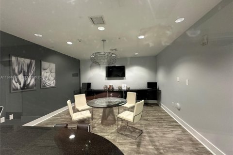 Copropriété à louer à Miami, Floride: 2 chambres, 88.72 m2 № 2045881 - photo 7