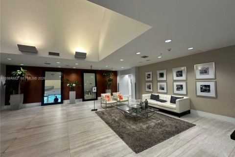 Copropriété à louer à Miami, Floride: 2 chambres, 88.72 m2 № 2045881 - photo 3