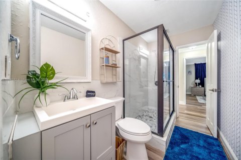 Villa ou maison à vendre à Oakland Park, Floride: 5 chambres, 413.04 m2 № 1985317 - photo 14