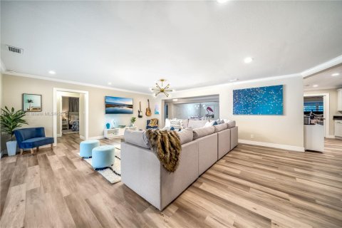 Villa ou maison à vendre à Oakland Park, Floride: 5 chambres, 413.04 m2 № 1985317 - photo 19