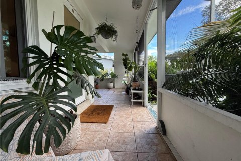 Casa en venta en Dania Beach, Florida, 3 dormitorios, 119.84 m2 № 1939125 - foto 5