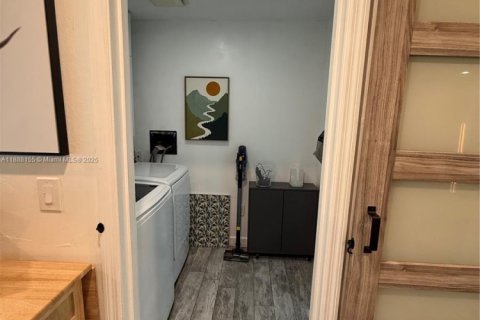 Casa en venta en Dania Beach, Florida, 3 dormitorios, 119.84 m2 № 1939125 - foto 26