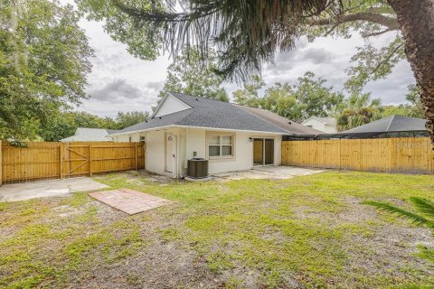 Casa en venta en Tampa, Florida, 2 dormitorios, 115.57 m2 № 1903480 - foto 4