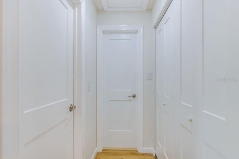 Casa en venta en Tampa, Florida, 2 dormitorios, 115.57 m2 № 1903480 - foto 21