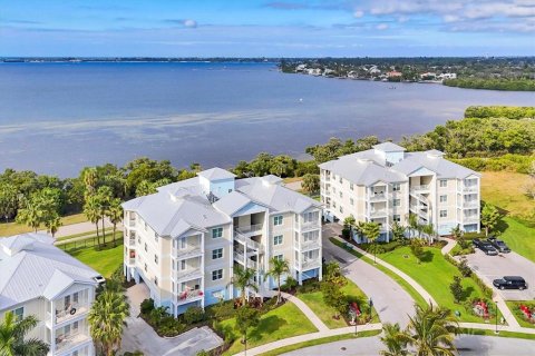Condo in Bradenton, Florida, 3 bedrooms № 2141940 - photo 4