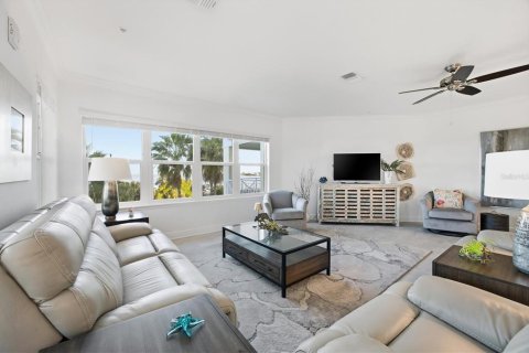Condo in Bradenton, Florida, 3 bedrooms № 2141940 - photo 17