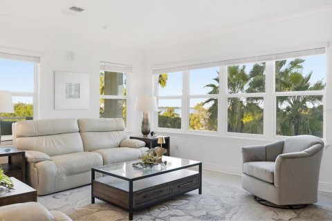 Condo in Bradenton, Florida, 3 bedrooms № 2141940 - photo 15