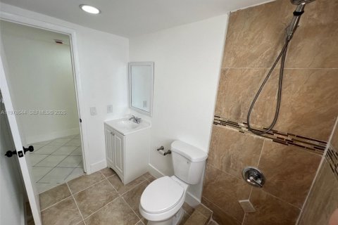 Condominio en venta en Miami Beach, Florida, 2 dormitorios, 66.89 m2 № 2044526 - foto 21