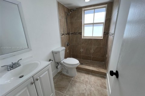 Condominio en venta en Miami Beach, Florida, 2 dormitorios, 66.89 m2 № 2044526 - foto 22