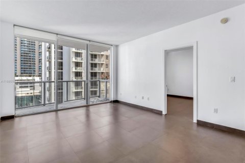 Condo in Miami, Florida, 1 bedroom  № 1929252 - photo 23