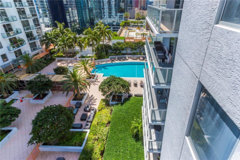 Condo in Miami, Florida, 1 bedroom  № 1929252 - photo 11