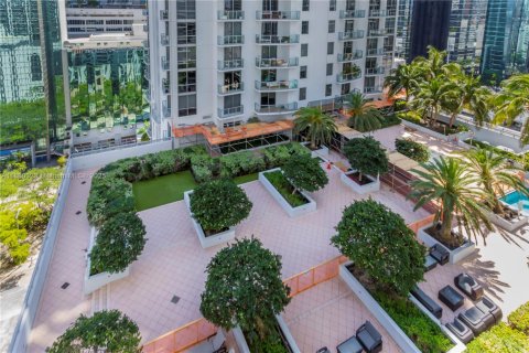 Condo in Miami, Florida, 1 bedroom  № 1929252 - photo 10