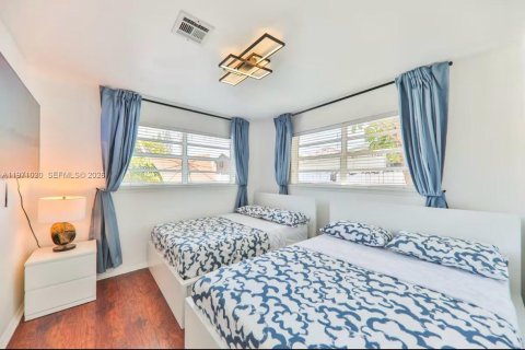Купить виллу или дом в Майами, Флорида 5 спален, 193.89м2, № 2174618 - фото 3
