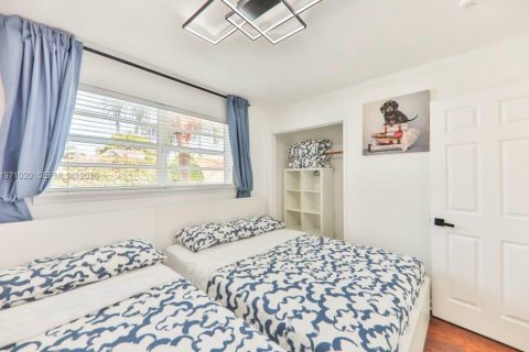 Купить виллу или дом в Майами, Флорида 5 спален, 193.89м2, № 2174618 - фото 16