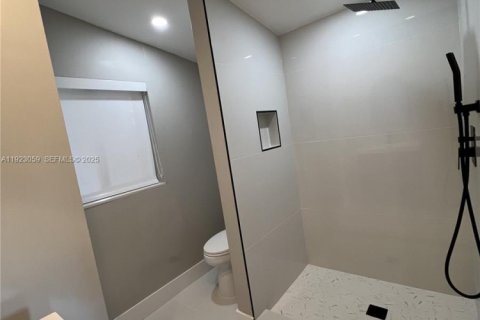 Villa ou maison à vendre à Fort Lauderdale, Floride: 3 chambres, 97.27 m2 № 1983551 - photo 10