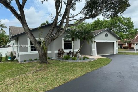 Villa ou maison à louer à Cooper City, Floride: 4 chambres, 189.89 m2 № 1987345 - photo 9