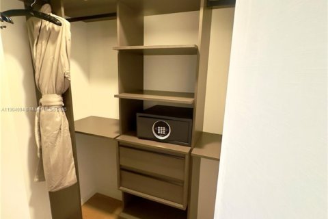 Купить кондоминиум в Майами, Флорида 1 спальня, № 2018195 - фото 15