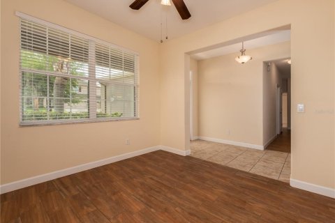 Villa ou maison à louer à Tampa, Floride: 3 chambres, 176.51 m2 № 2405177 - photo 6