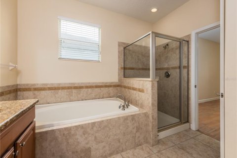 Villa ou maison à louer à Tampa, Floride: 3 chambres, 176.51 m2 № 2405177 - photo 24