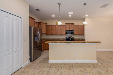 Villa ou maison à louer à Tampa, Floride: 3 chambres, 176.51 m2 № 2405177 - photo 9