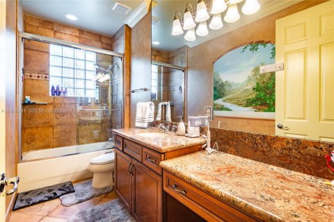 House in Boynton Beach, Florida 6 bedrooms, 500.09 sq.m. № 2010564 - photo 5