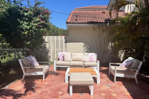 Casa en venta en Hollywood, Florida, 4 dormitorios, 131.92 m2 № 2183368 - foto 15