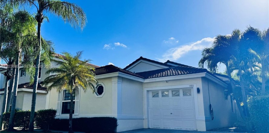 Casa en Hollywood, Florida 4 dormitorios, 131.92 m2 № 2183368