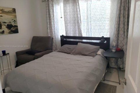 Condominio en venta en Coconut Creek, Florida, 2 dormitorios, 89.37 m2 № 2012449 - foto 13