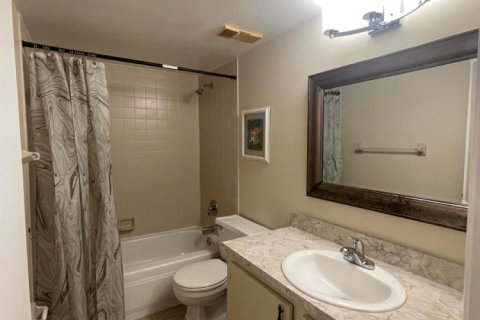 Condo in Delray Beach, Florida, 2 bedrooms  № 2086542 - photo 20
