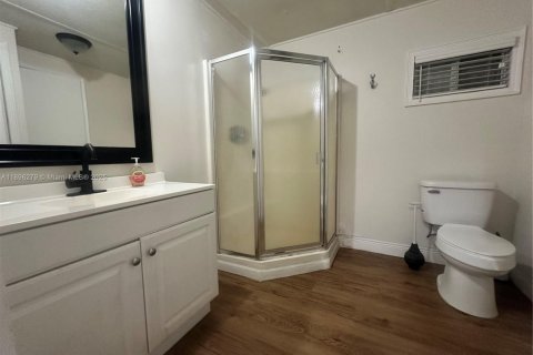 Снять в аренду квартиру в Уэст-Палм-Бич, Флорида 4 спальни, 124.86м2, № 1948608 - фото 4