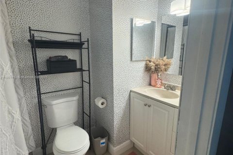 Casa en venta en Miami, Florida, 2 dormitorios, 88.44 m2 № 1686172 - foto 11
