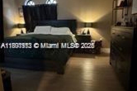 Casa en venta en Miami, Florida, 2 dormitorios, 88.44 m2 № 1686172 - foto 7