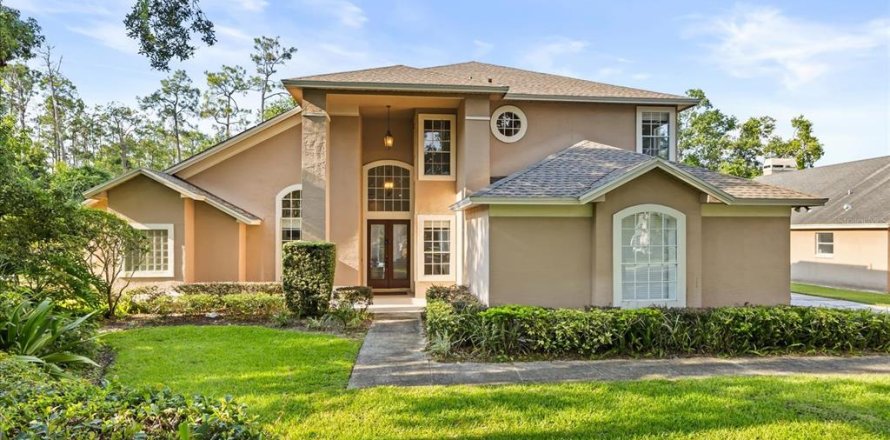 House in Orlando, Florida 4 bedrooms, 228.73 sq.m. № 1900119