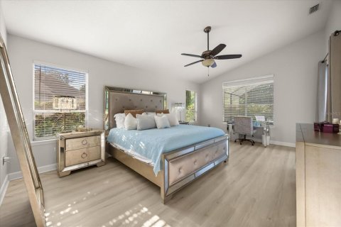 Casa en venta en Orlando, Florida, 4 dormitorios, 228.73 m2 № 1900119 - foto 22