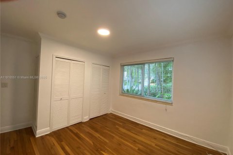 Villa ou maison à louer à Miami Springs, Floride: 2 chambres, 115.94 m2 № 1966369 - photo 27