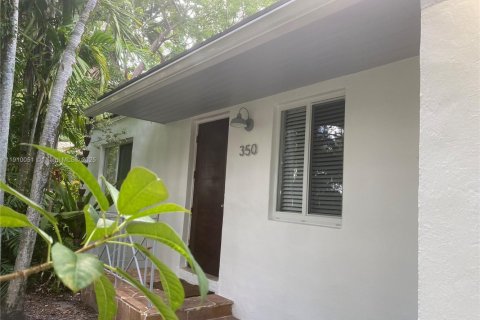 Villa ou maison à louer à Miami Springs, Floride: 2 chambres, 115.94 m2 № 1966369 - photo 6