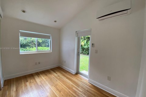 Villa ou maison à louer à Miami Springs, Floride: 2 chambres, 115.94 m2 № 1966369 - photo 20