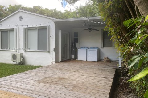 Villa ou maison à louer à Miami Springs, Floride: 2 chambres, 115.94 m2 № 1966369 - photo 14