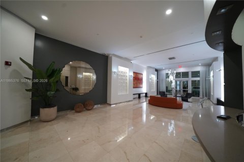 Condo in Miami, Florida, 1 bedroom № 2255964 - photo 3