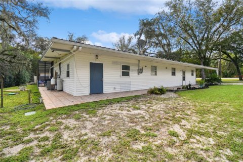 House in Dade City, Florida 3 bedrooms, 134.06 sq.m. № 2135409 - photo 8