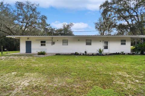 House in Dade City, Florida 3 bedrooms, 134.06 sq.m. № 2135409 - photo 5