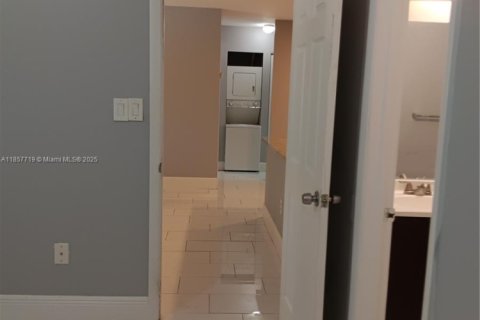 Condominio en alquiler en Tamarac, Florida, 2 dormitorios, 71.53 m2 № 1881890 - foto 18