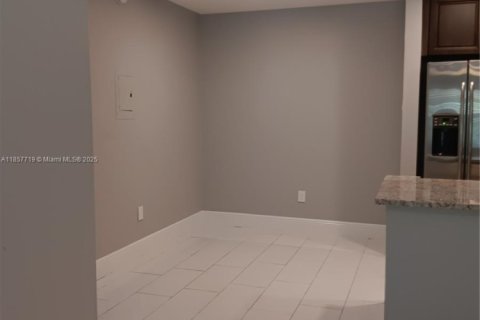 Condominio en alquiler en Tamarac, Florida, 2 dormitorios, 71.53 m2 № 1881890 - foto 7